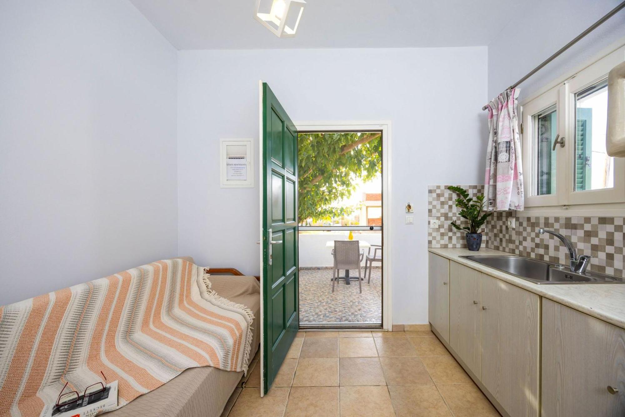Sahara Beach Apartments - Kastraki Kastrákion Екстериор снимка